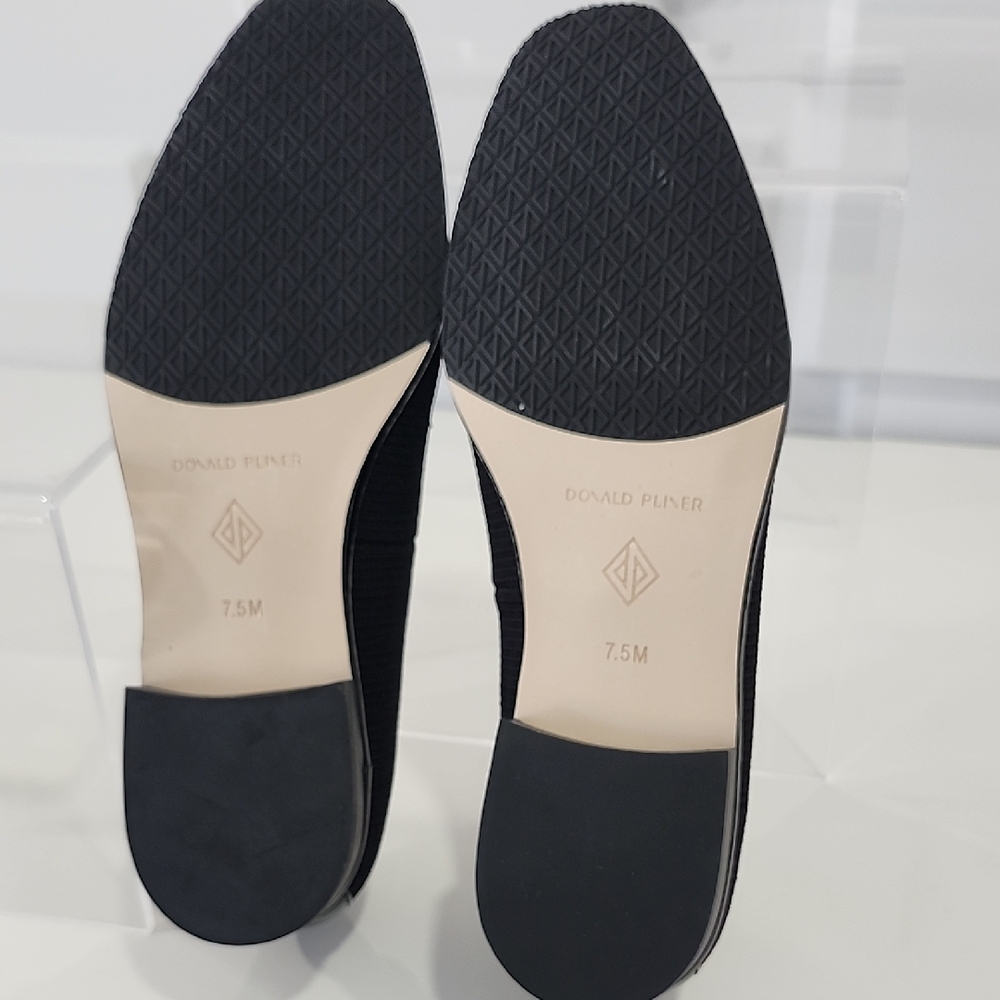 Donald J. Pliner Black Women's Loafers - Picture 3 of 6